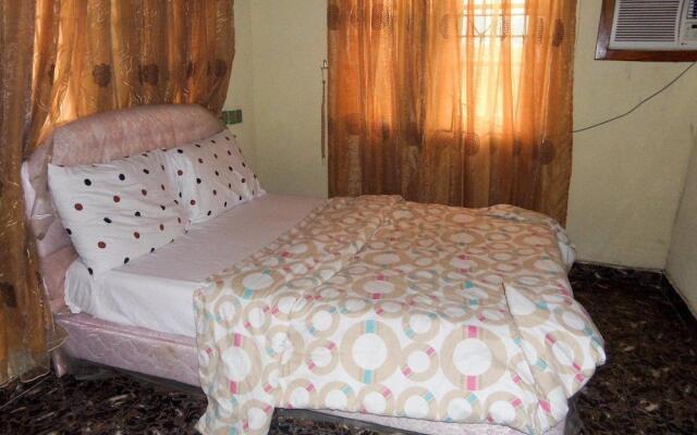 D1 Hotel And Suites