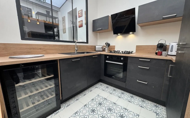 Home in Le Mans Near 24 Hours Circuit