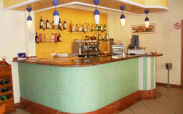 Vidalbir Apartahotel