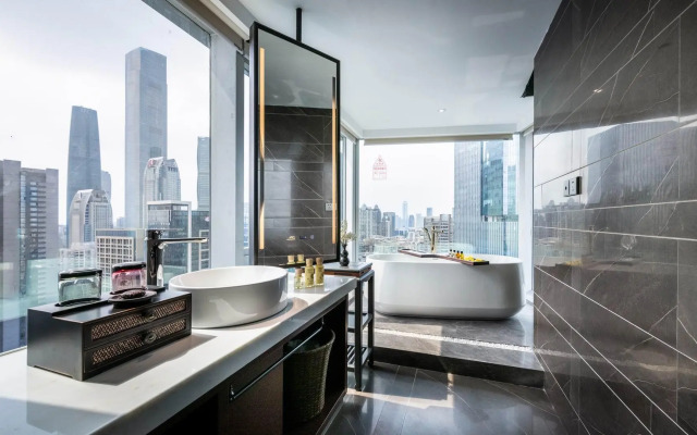 Guangzhou Elegant Hotel