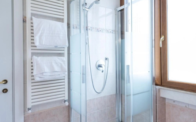 Renaissance Zürich Tower Hotel