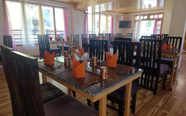Seven Hills Resort