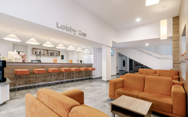 AluaSun Helios Beach – All Inclusive