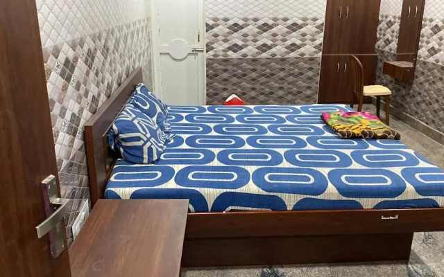 Sri Mahalakshmi Deluxe Lodge