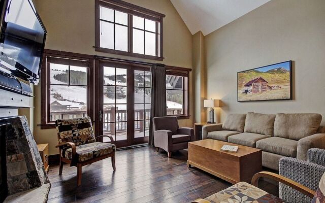 One Ski Hill Place S8501