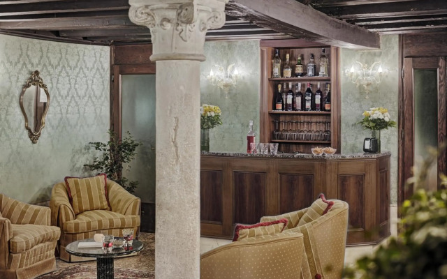 Hotel Pausania