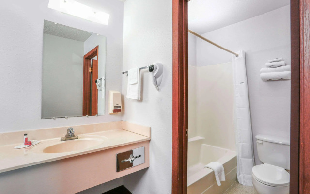 Travelodge by Wyndham Deer Lodge Montana