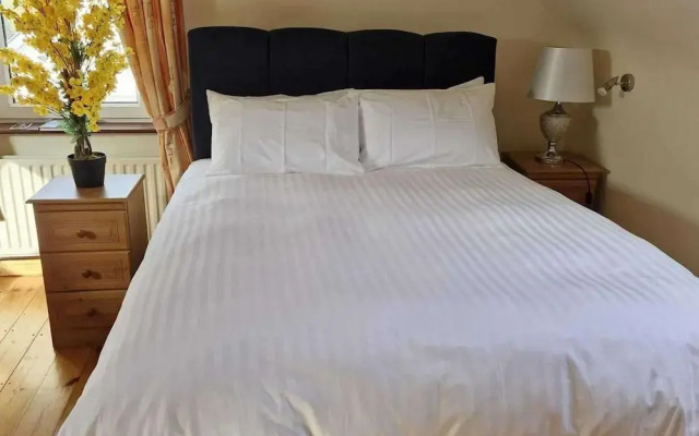 Villa Daffodil - Sleeps 2 & Stunning Seaside Views