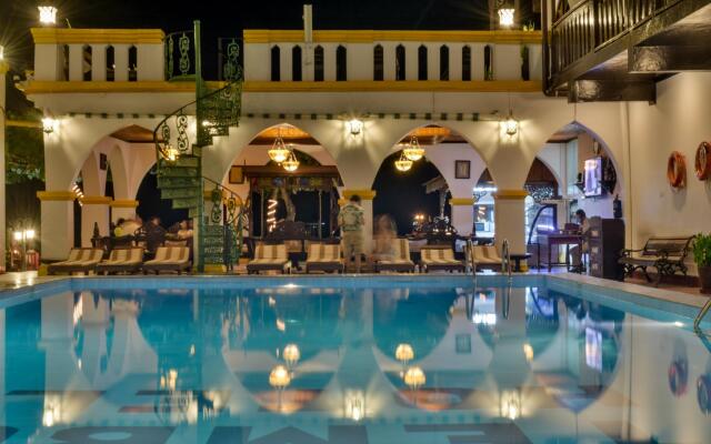 Tembo House Hotel & Apartments