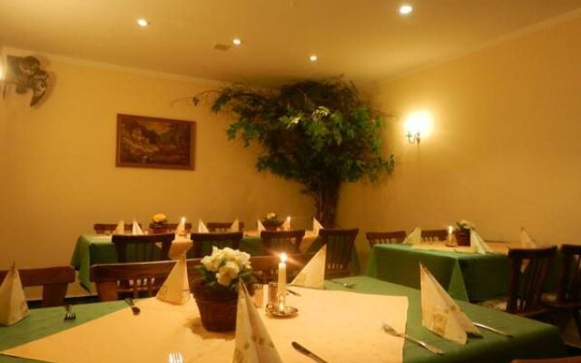 Waldgasthof & Hotel Am Sauwald