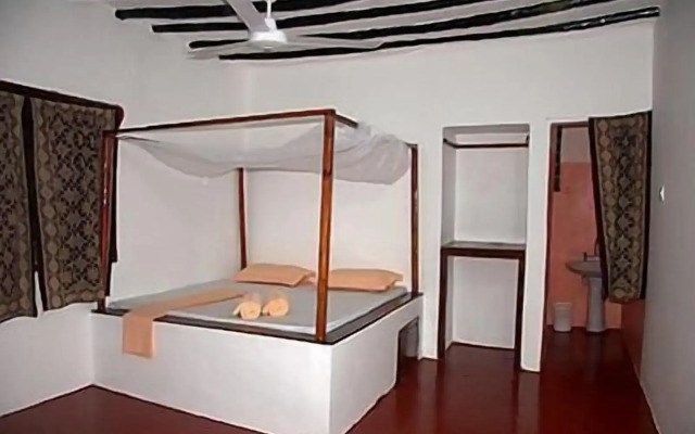 Baraka Aquarium Bungalows