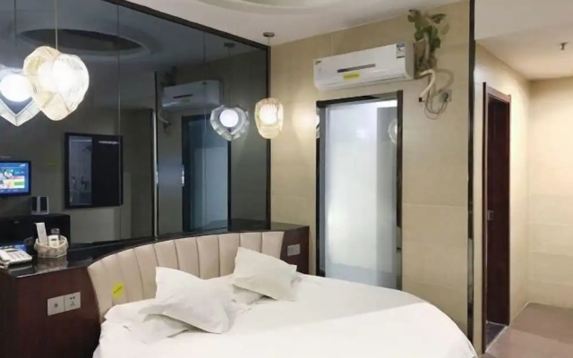 MOLAN Hotel（Fangte Second Phase Store）