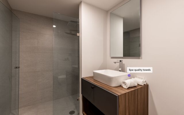 Casai Roma 1 BR Stylish Retreat