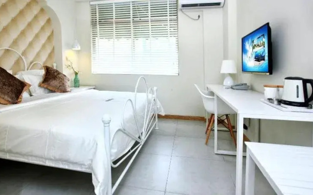 Sanyacoastal Inn Dadonghai