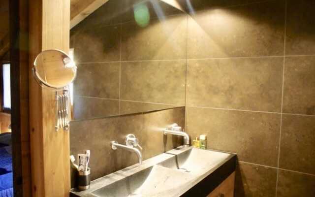 Chalet With 5 Bedrooms in Praz-sur-arly, With Wonderful Mountain View,