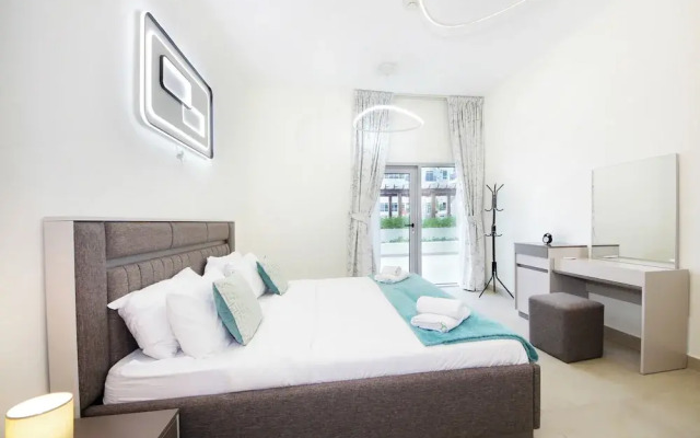 Silk Valley - Brand new 1B with pool view
