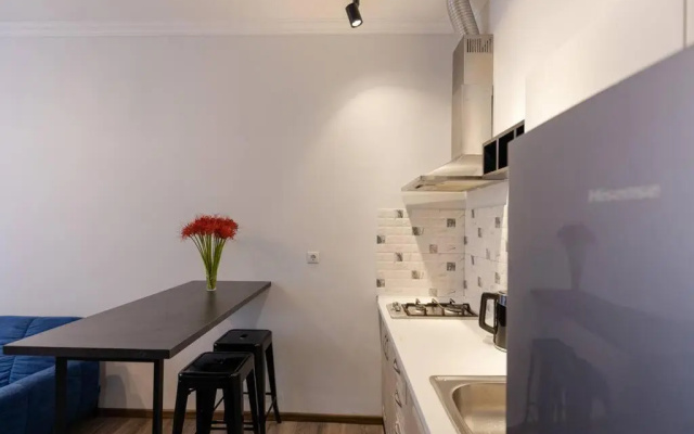 1BR apt In Old Batumi 2 min to Era square - Hotel in Batoumi - Photo 5