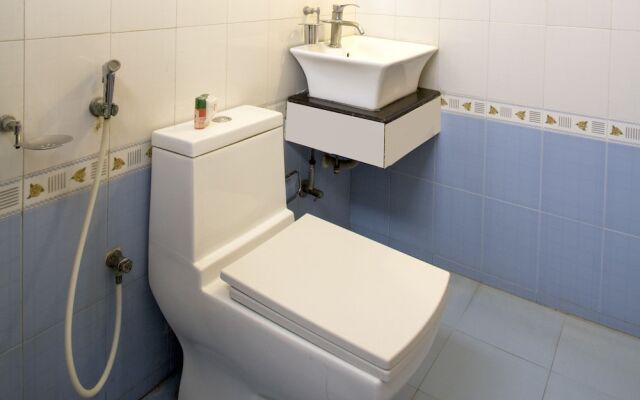 OYO 7552 Hotel SVM Grand