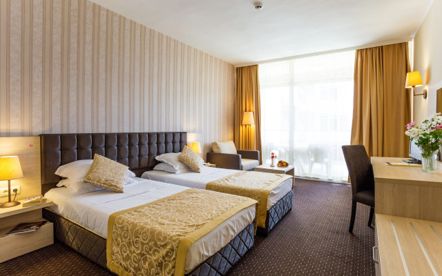 Hotel Laguna Park & Aqua Club
