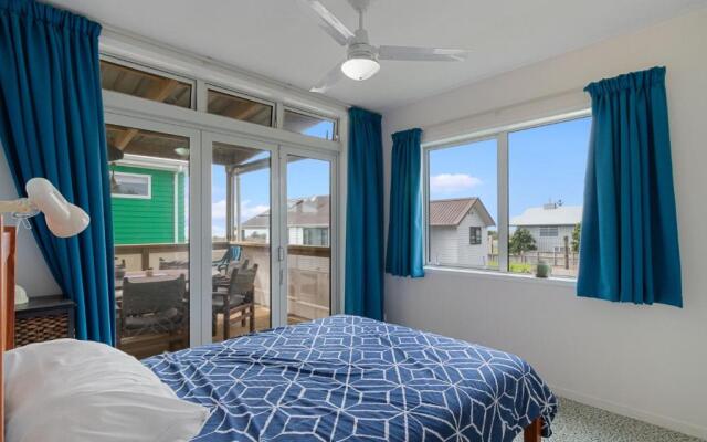 Bach 22 - Waihi Beach Holiday Home