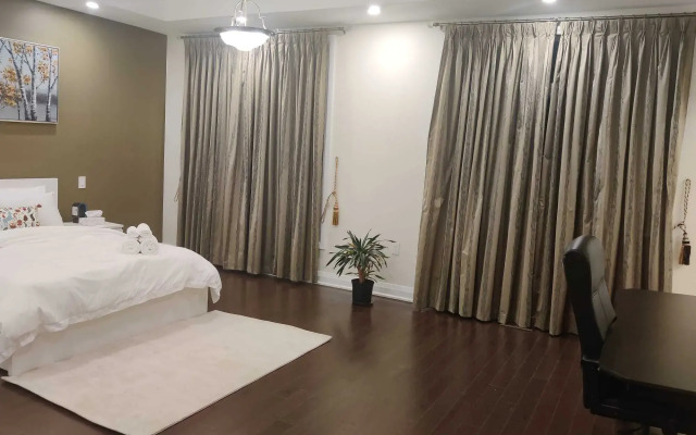 Luxurious Rooms in Pickering