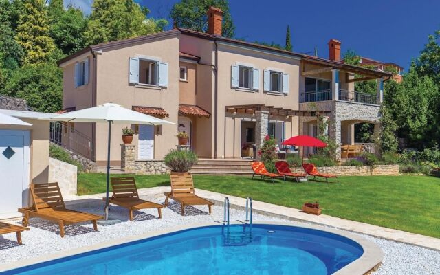 Beautiful Home in Lovran With Sauna, Wifi and 4 Bedrooms