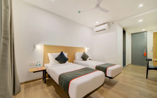 OYO Townhouse 111 A3 Empire