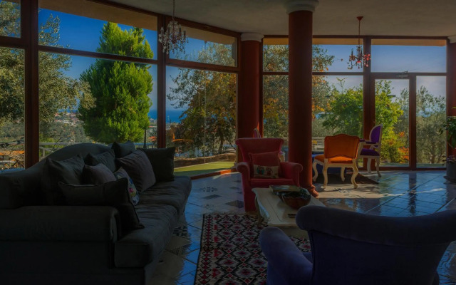 Aeneas Hotel