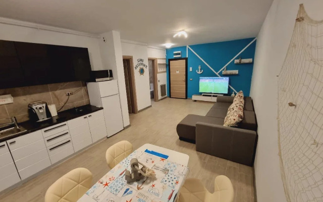 Deluxe Alezzi (Empty)