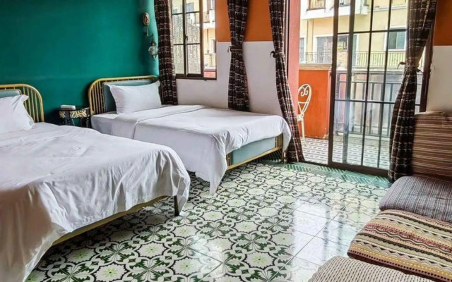La Ray Weiman Shisan Hotel