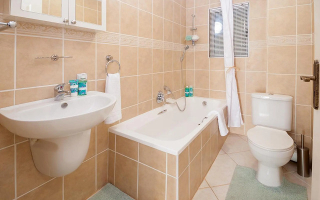 Main Beach Penthouse