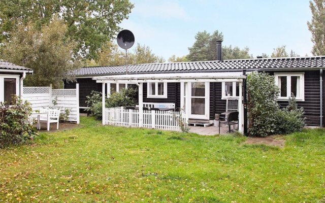 6 Person Holiday Home in Rodby