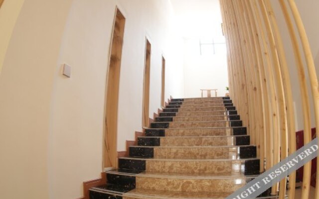 Yunqi Yayuan Hotel