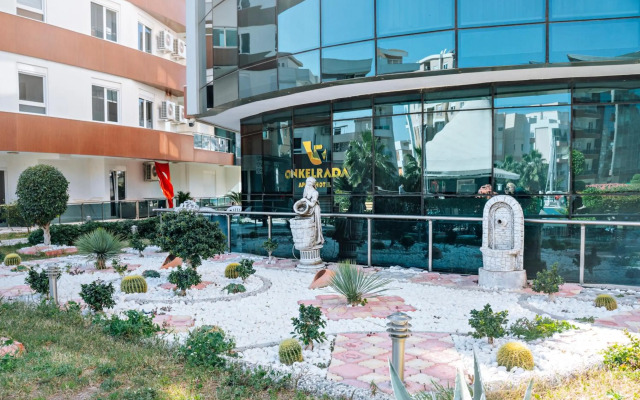 Rada Apart Hotel