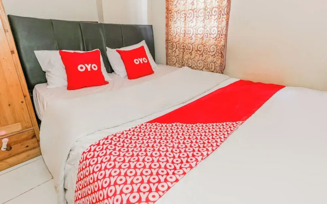 OYO 93952 Dms Property