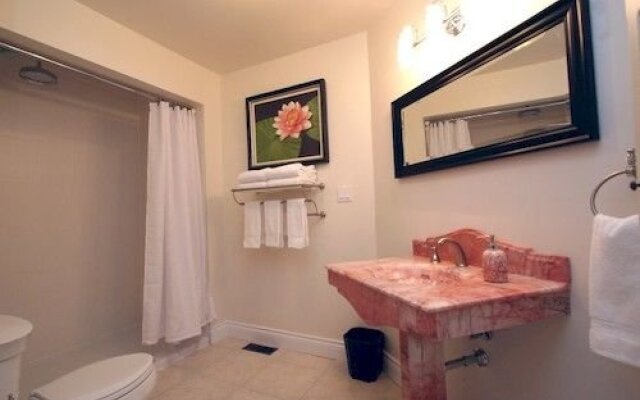Pine Breeze Bed and Breakfast