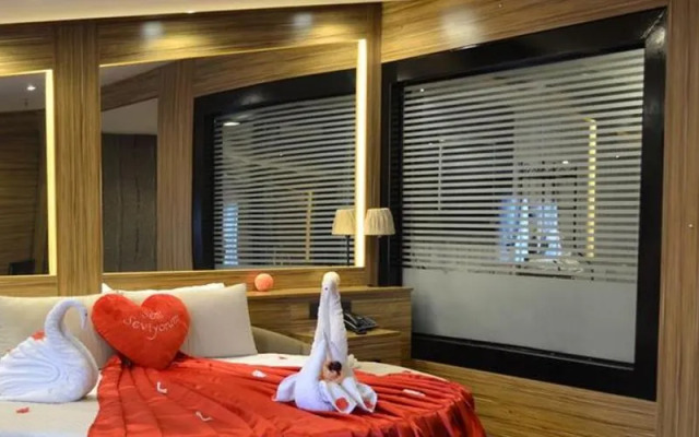 Gümüş Palace Suites