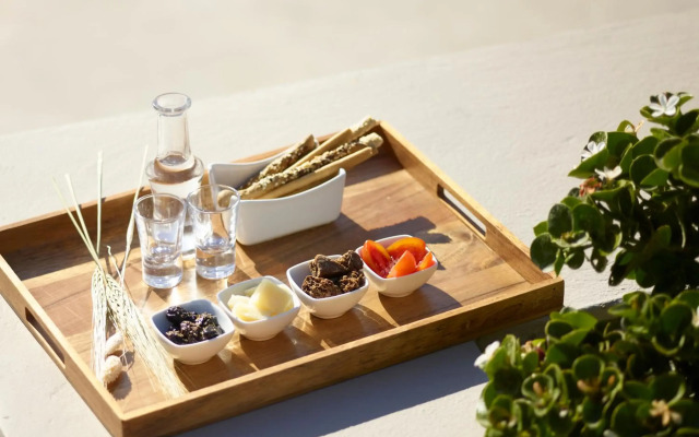 Melidonia Suites
