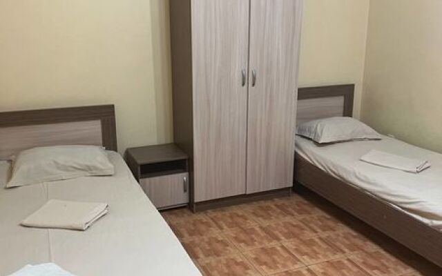 Guest House Nadezhda 2