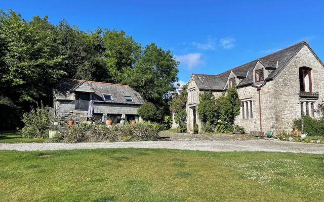 The Old Manor Apartment