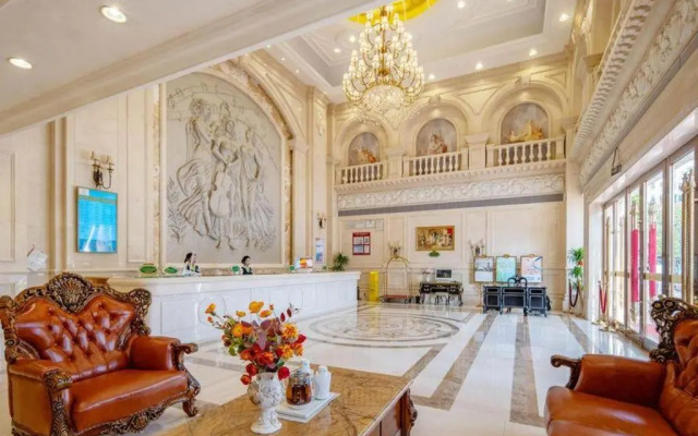 Venus Hotel Gongming Rainbow