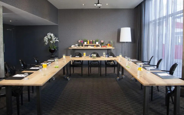 Hotel 10