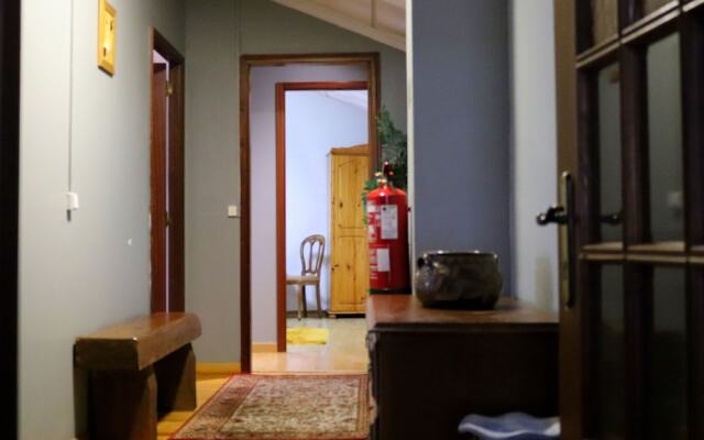 Alojamentos Estrela Peles