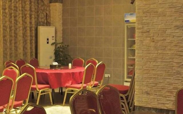 Hechi Bamalongjun House Hotel