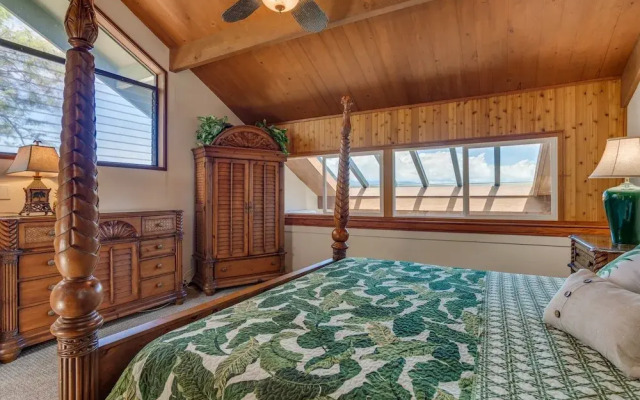 Kahana Outrigger #2b1 3 Bedroom Condo by RedAwning