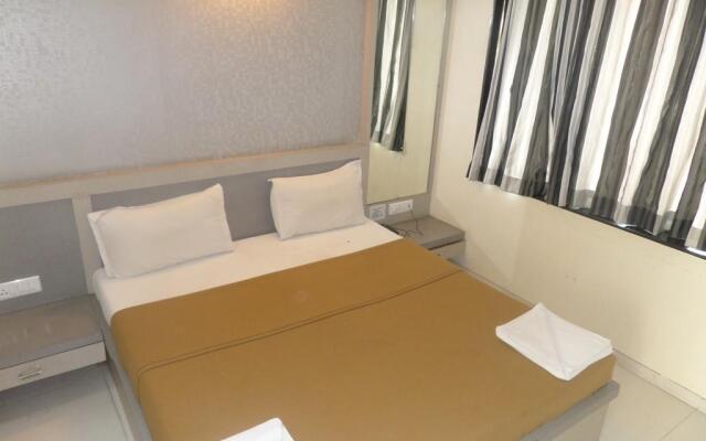 Hotel Skylark Inn