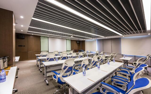 Atour Hotel Nantong Zhongcheng