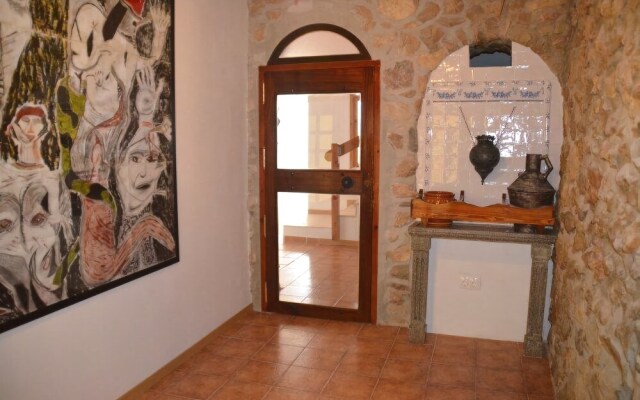 El Almendro y la Montaña