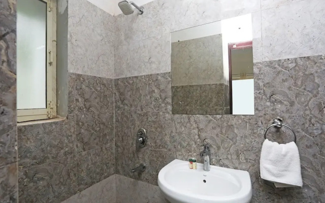 Oyo 19001 Home Elegant 1bhk Bhowali
