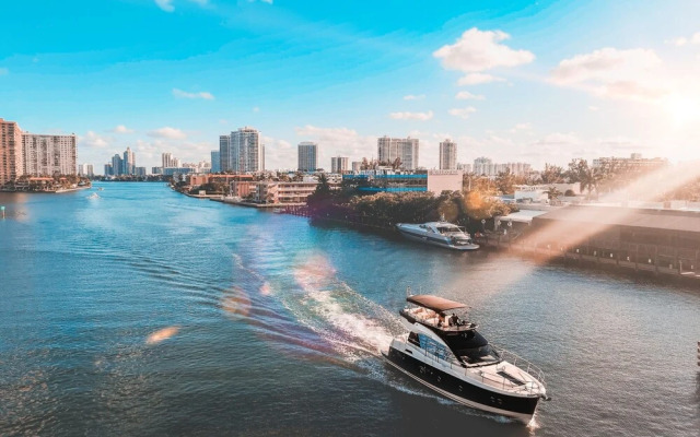 Roami at The Carmela